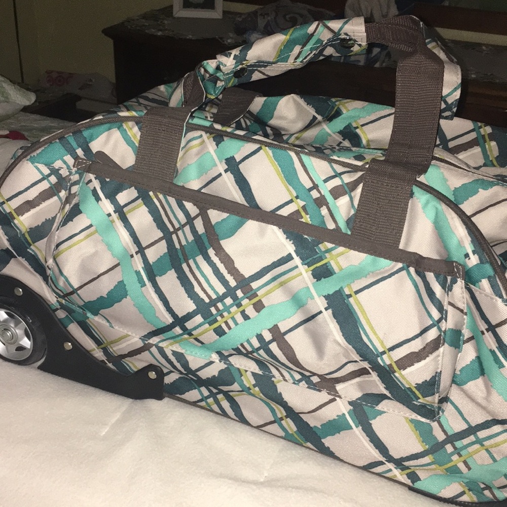 Thirty One rolling duffle